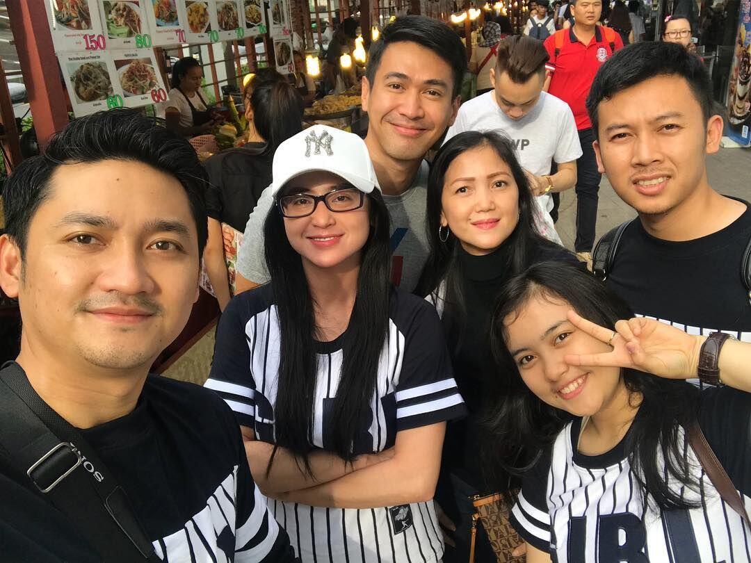 10 Potret Seru Liburan Dewi Perssik ke Thailand Bareng Suami, Cie Akur