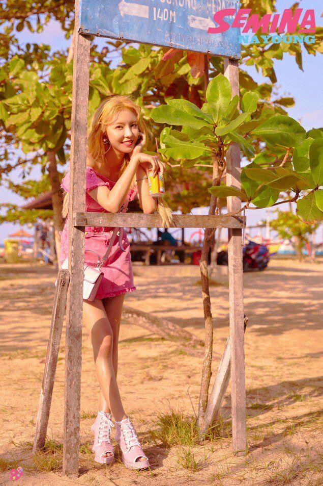 Pemotretan di Bali, Intip 10 Potret Kece Girlband KPop Gugudan