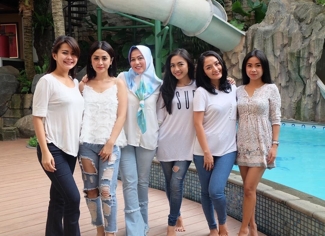 Cerewet di Sinetron TOP, Ini 10 Gaya Ayya Renita di Kehidupan Nyata