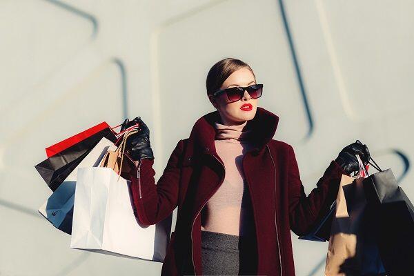 5 Tips Belanja Hemat Buat Cewek Doyan Shopping, Biar Tabungan Aman!