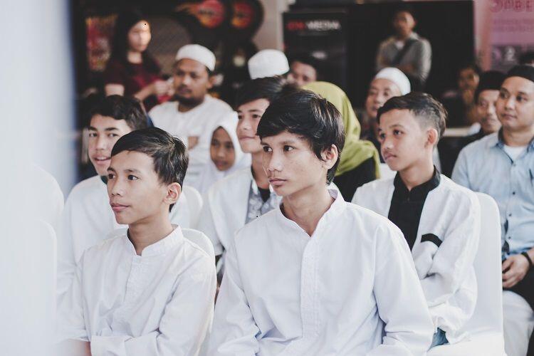Lawan Konten Negatif, Ini Pesan Dennis Adhiswara yang Ngena Banget!