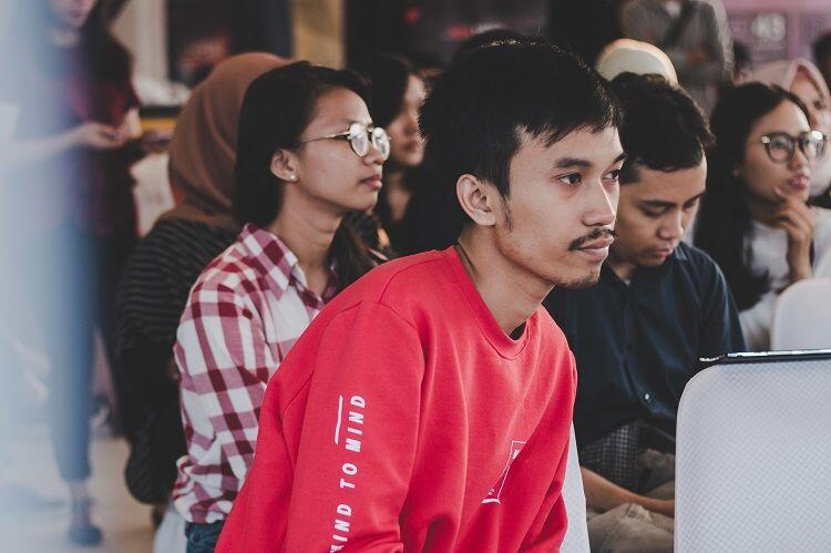 Lawan Konten Negatif, Ini Pesan Dennis Adhiswara yang Ngena Banget!