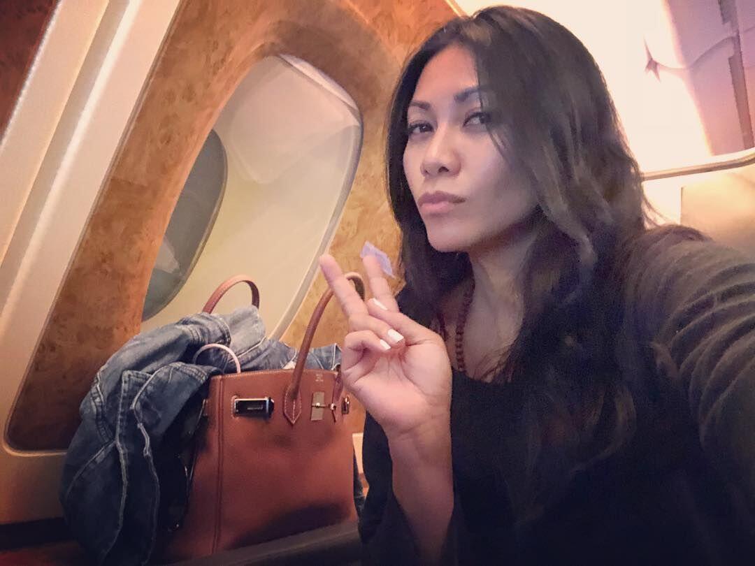 Adu Kece Gaya 10 Selebriti di Dalam Pesawat, Siapa Paling Cetar?