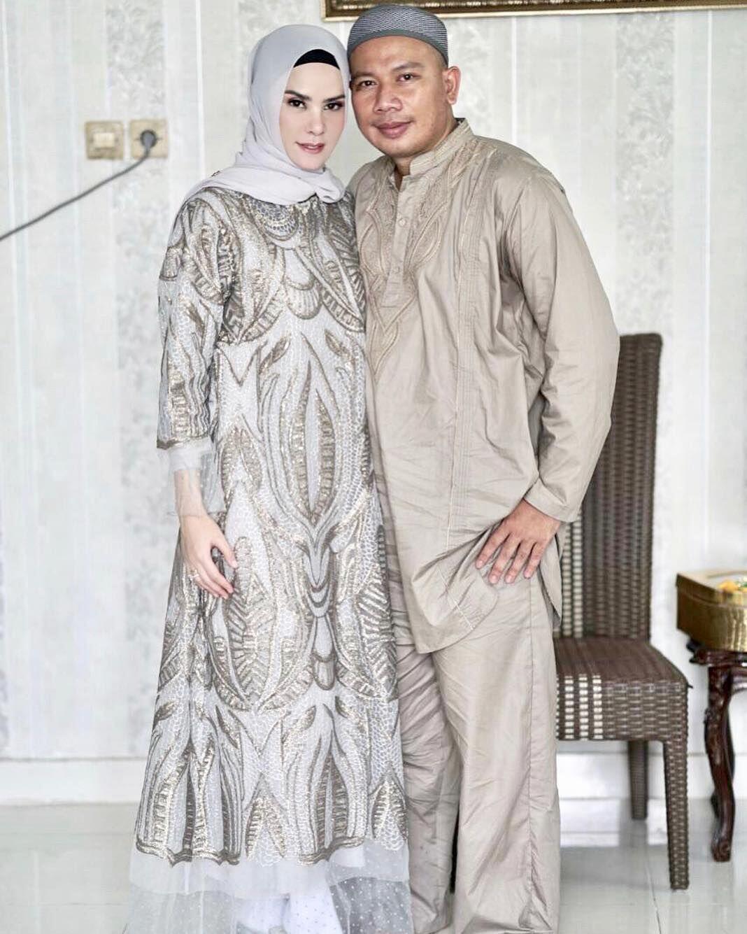 Dibilang Settingan, 10 Momen Mesra Angel Lelga & Vicky Prasetyo