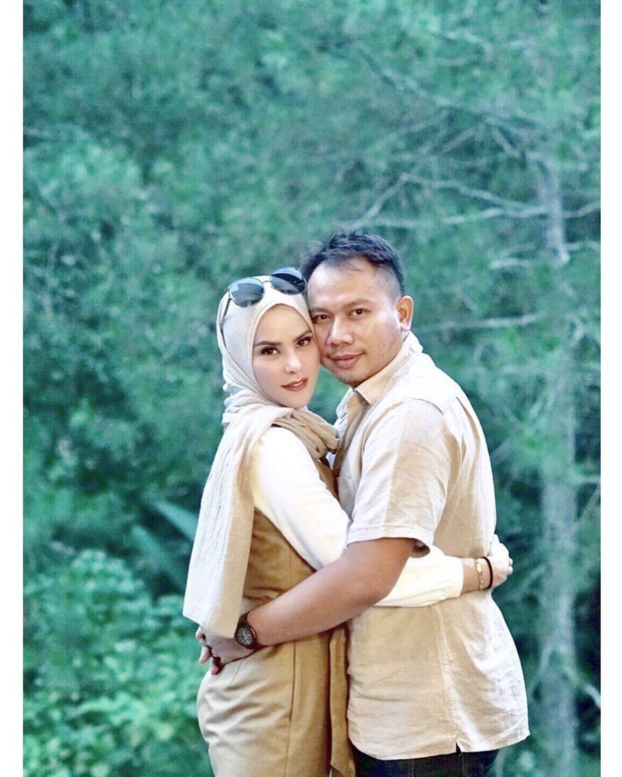 Dibilang Settingan, 10 Momen Mesra Angel Lelga & Vicky Prasetyo