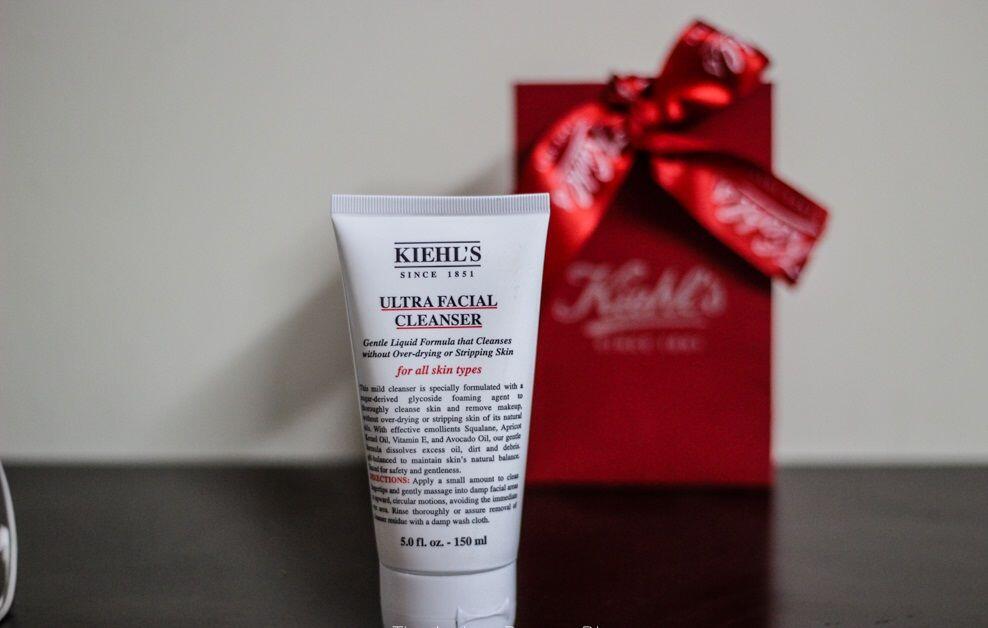 5 Rekomendasi Face Wash yang Cocok Buat Kulit Kering