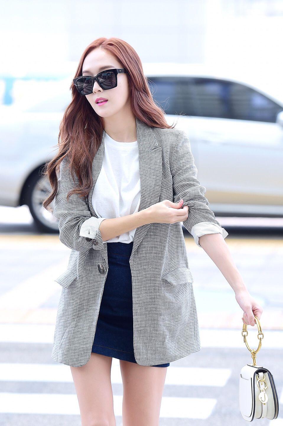 Punya Brand Sendiri, Intip Kecenya 11 Airport Fashion ala Jessica Jung