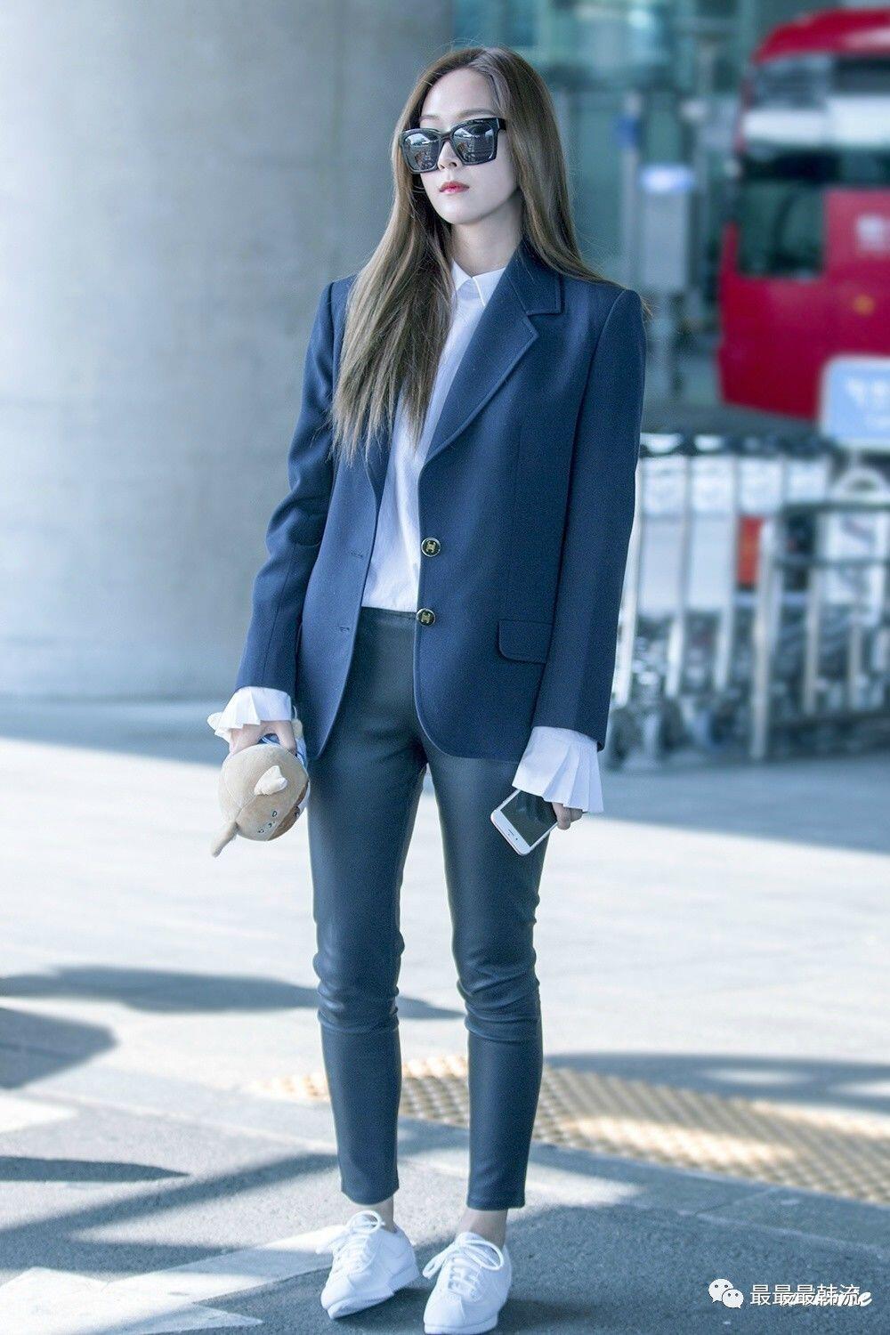 Punya Brand Sendiri, Intip Kecenya 11 Airport Fashion ala Jessica Jung