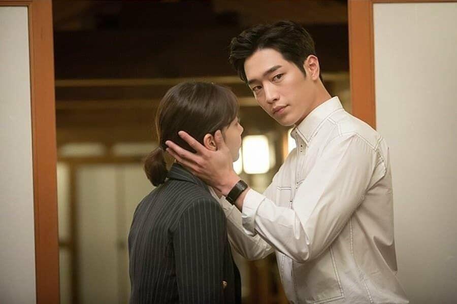 Jadi Robot, 10 Potret Memesona Seo Kang Joon di Drama "Are You Human?"
