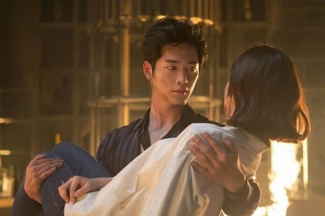 Jadi Robot, 10 Potret Memesona Seo Kang Joon di Drama "Are You Human?"