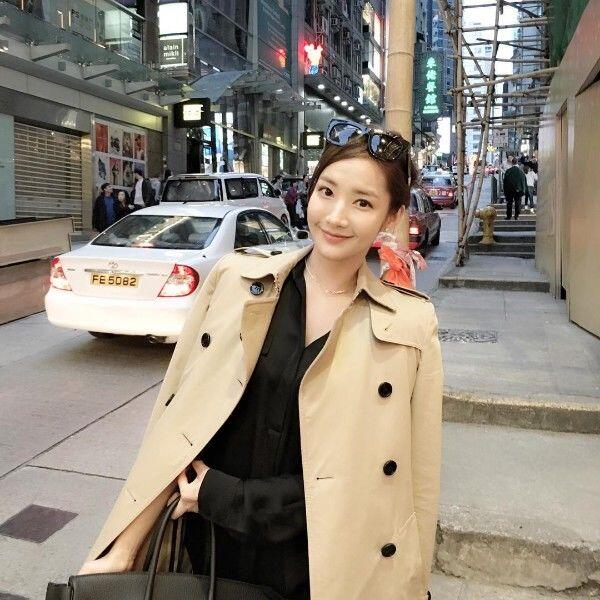 15 Gaya Kece Park Min Young, Sekretaris Ayu di Drama Why Secretary Kim