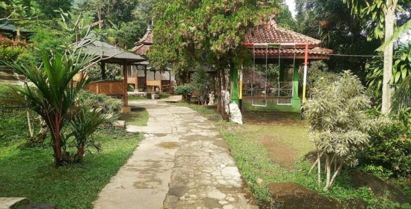 Wisata Pemandian air panas Nglimut, Gonoharjo, Kendal