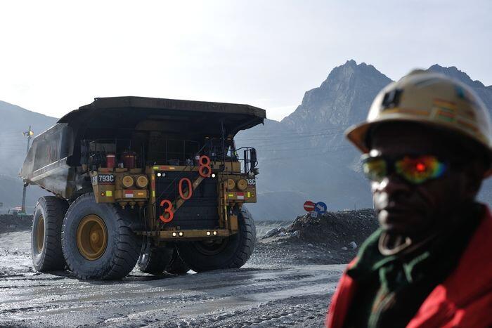 Izin sementara Freeport diperpanjang lagi