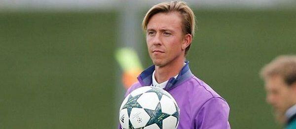 Gagal Melatih Real Madrid, Guti Dikabarkan Hengkang ke Turki