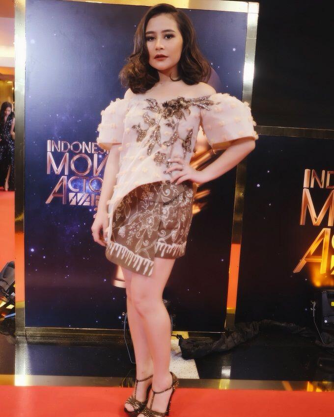 9 Penampilan Memukau Selebriti di Indonesian Movie Actors Awards 2018