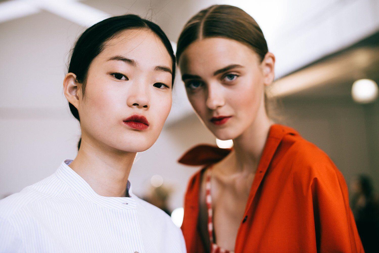 Perlu Gak Sih Menggunakan Produk Anti-aging di Usia 20-an?