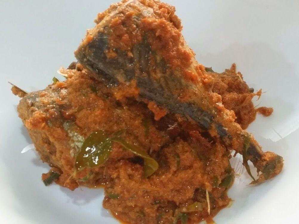 4 Rendang Seafood Khas Pesisir Minang, Lamak Bana!