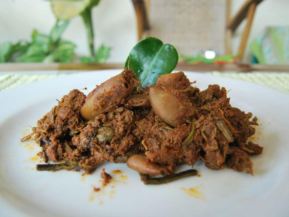 4 Rendang Seafood Khas Pesisir Minang, Lamak Bana!