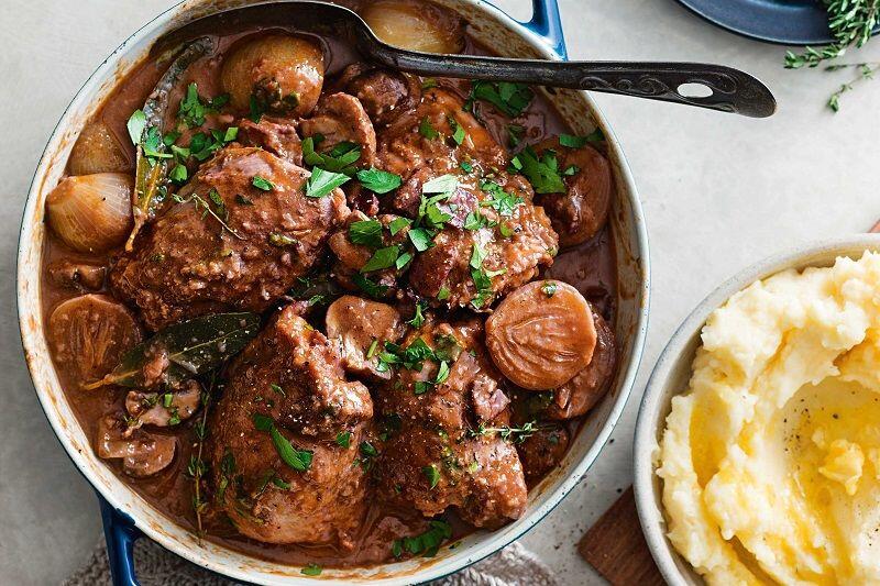 13 Makanan dari Berbagai Negara yang Terbuat dari Darah Hewan!