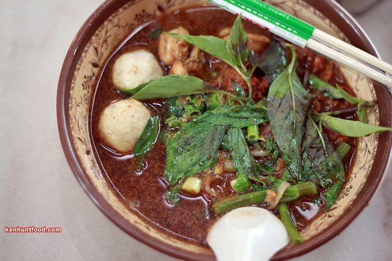 13 Makanan dari Berbagai Negara yang Terbuat dari Darah Hewan!