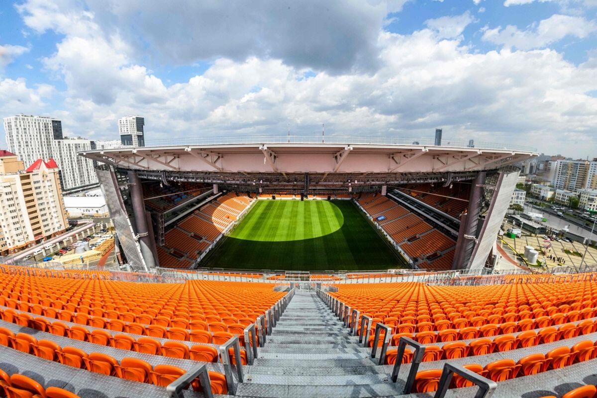 7 Spot Unik di Stadion Piala Dunia 2018, Ada Patung di Belakang Gawang