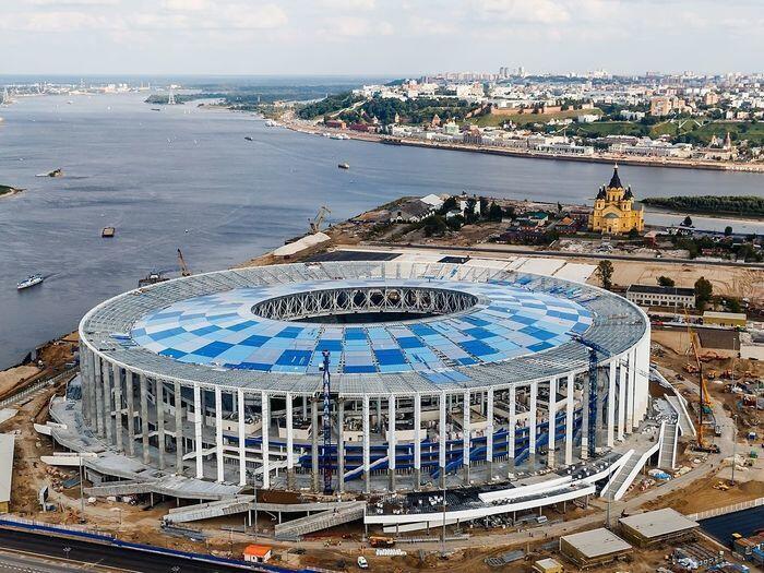7 Spot Unik di Stadion Piala Dunia 2018, Ada Patung di Belakang Gawang