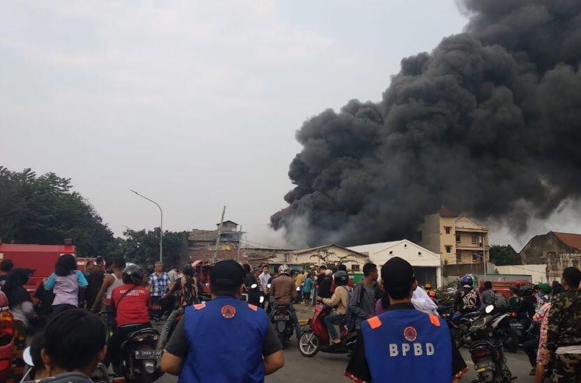 Gudang Kimia di Kampung Bandan Terbakar, 20 Mobil Pemadam Dikerahkan