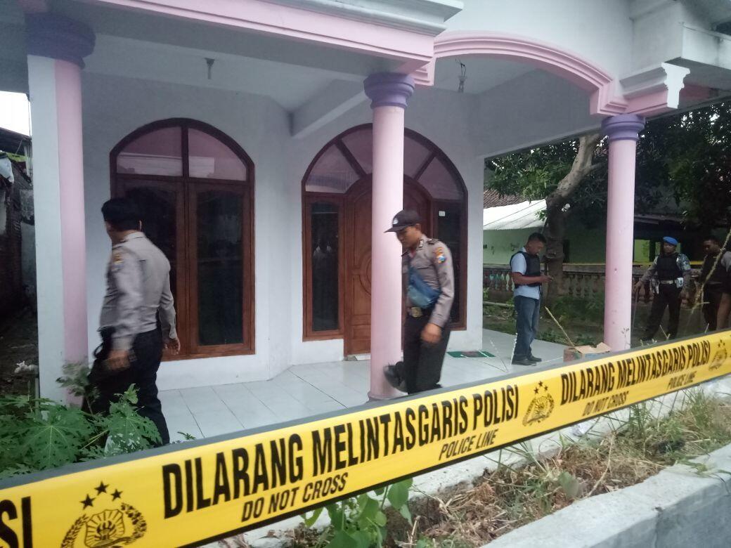 Bocah Korban Bom Bangil Dibawa ke RS Bhayangkara