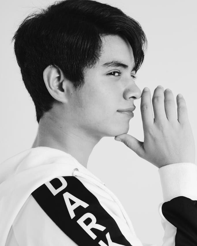 10 Potret Christoper Arce, Aktor Pendatang Baru 'Kembaran' Aliando