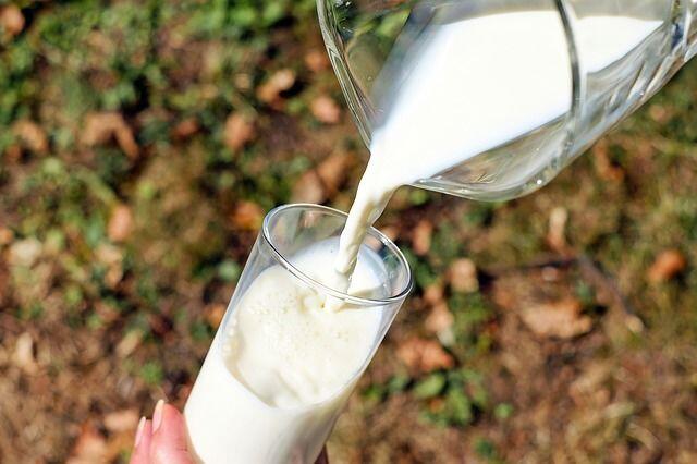 6 Fakta Mengejutkan Susu Kental Manis, Benarkah Tak Mengandung Susu?