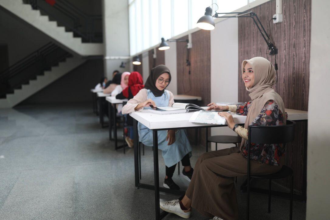 Ini Kampus Ex Pabrik Semen Pertama di Dunia yang Instagramable Banget!