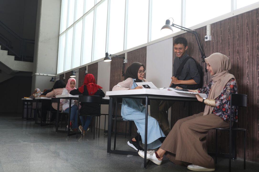 Ini Kampus Ex Pabrik Semen Pertama di Dunia yang Instagramable Banget!