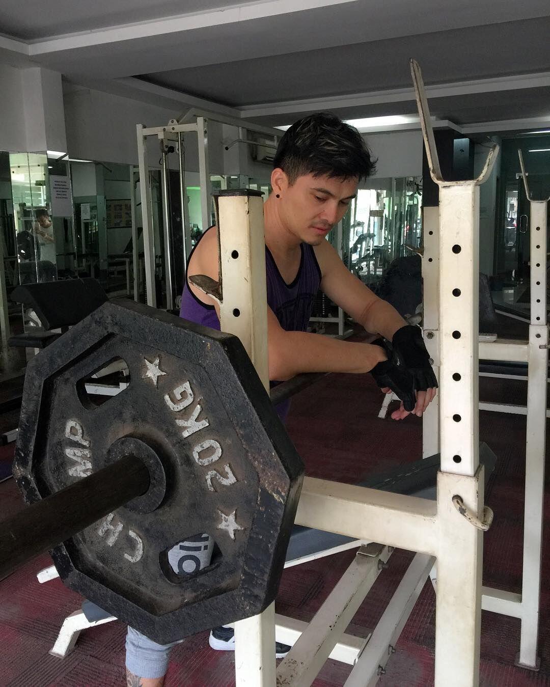 10 Transformasi Roy Jordi, Artis Kolosal yang Main di Angling Dharma