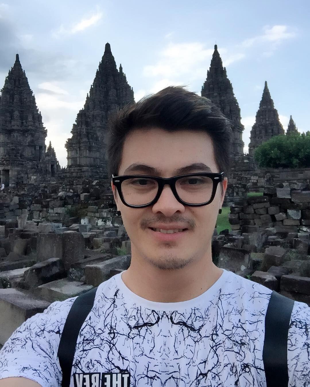 10 Transformasi Roy Jordi, Artis Kolosal yang Main di Angling Dharma