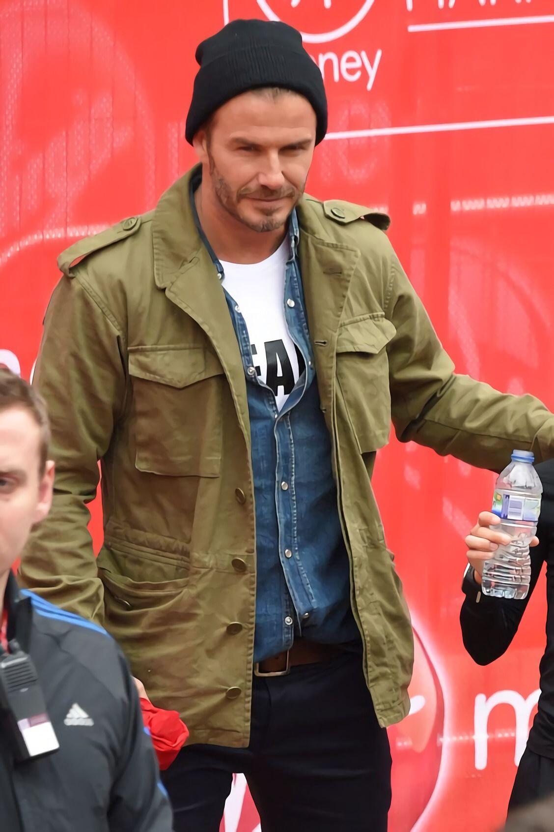 9 Tampilan Outfit Manly dengan Topi ala David Beckham
