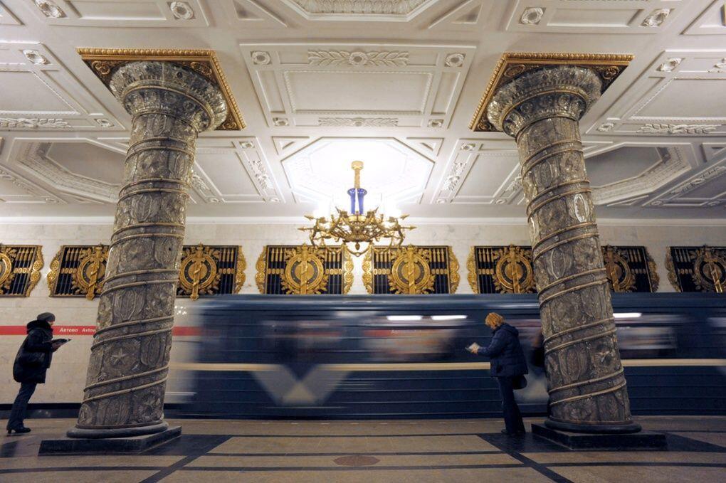 10 Potret Kemewahan Stasiun Metro Rusia, Tercantik Sedunia Lho