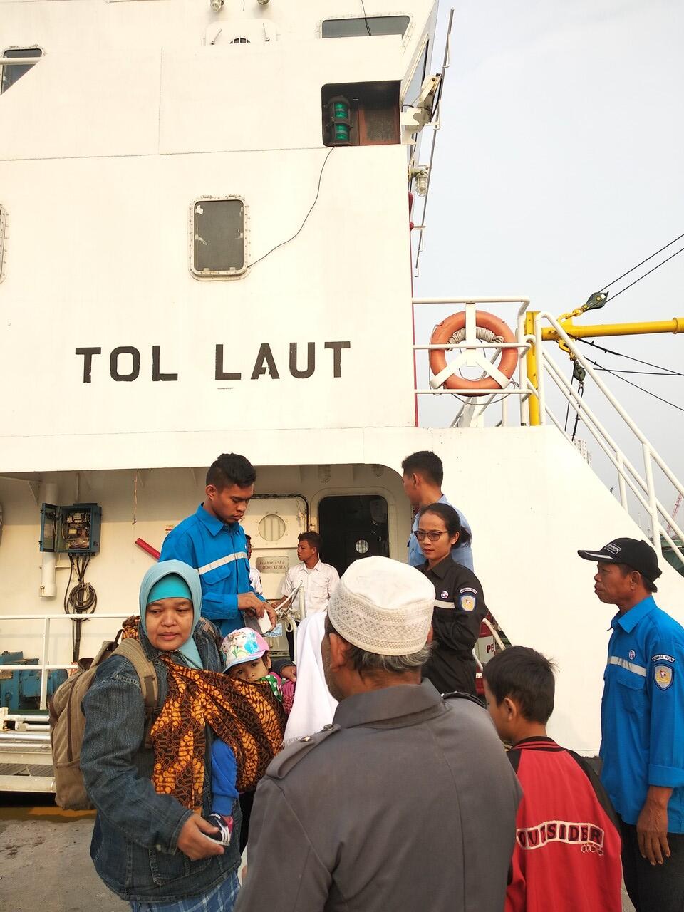 Trip Murah ke P Pramuka naik kapal PELNI cuma 15 ribu