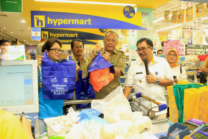 Kantong plastik jadi barang terlarang di Balikpapan