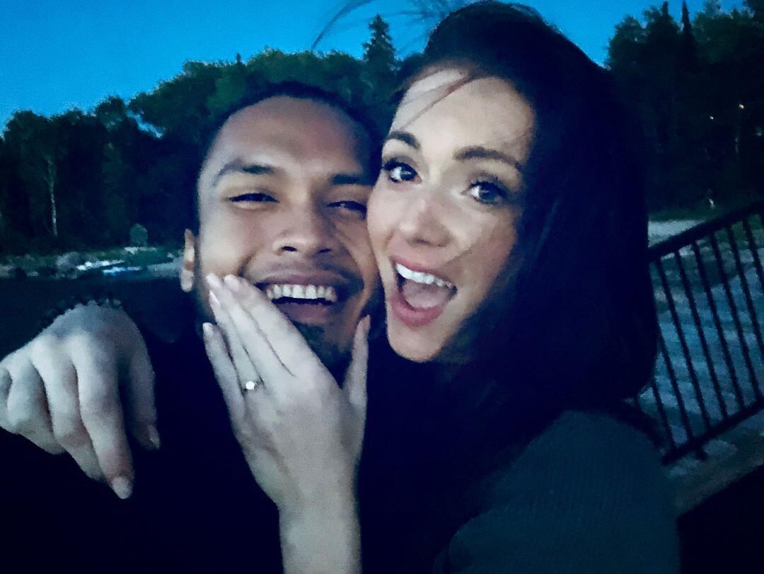 5 Potret Manis Randy Pangalila dan Kekasih Bulenya dari Kanada