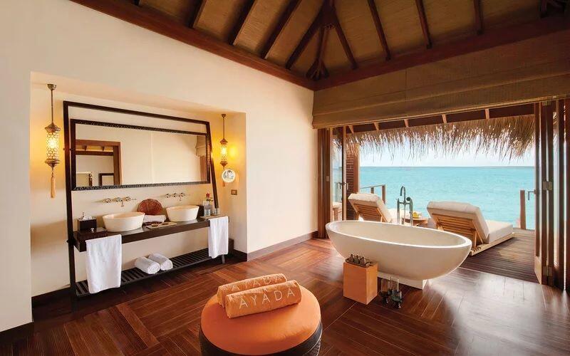 15 Bathup Zaman Now yang Keren Banget, Bikin Pengin Mandi Terus!