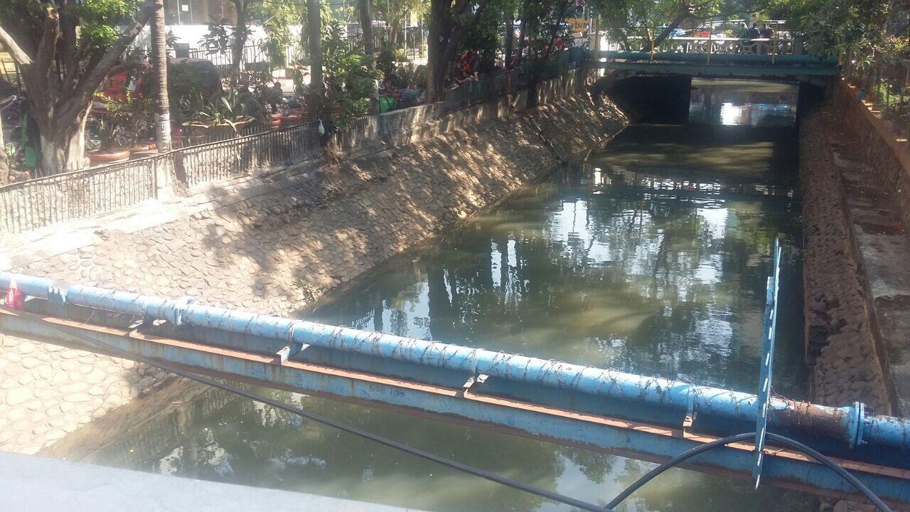 Ini Kronologi 2 Anak Tenggelam di Kali Molenvliet