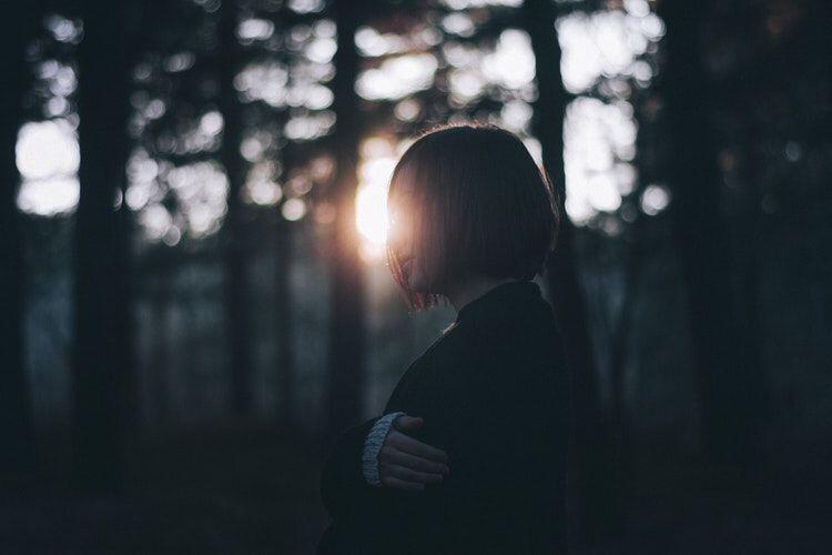 7 Alasan Mengapa Mantan Terindah Gak Boleh Bikin Kamu Sulit Move on