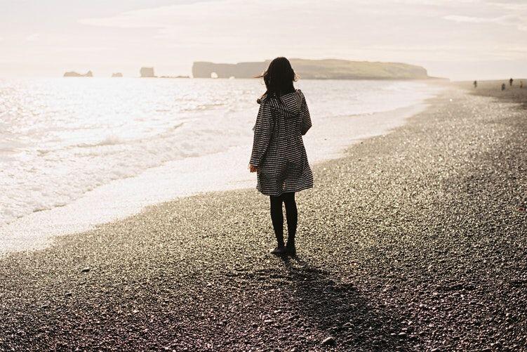 7 Alasan Mengapa Mantan Terindah Gak Boleh Bikin Kamu Sulit Move on