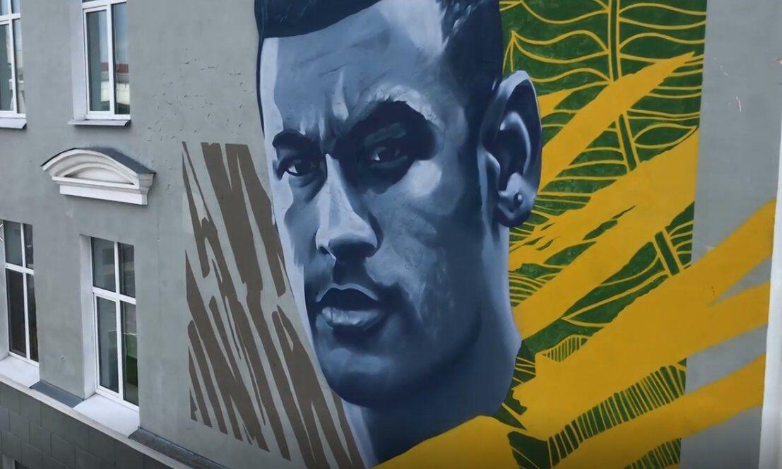 Setelah Ronaldo dan Messi, Kini Neymar Diabadikan di Mural Kota Kazan