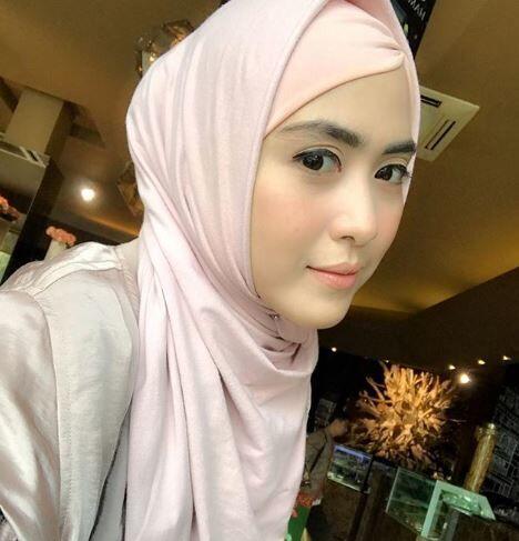 10 Transformasi April Jasmine, Artis Antagonis yang Jadi Ibu Tiga Anak
