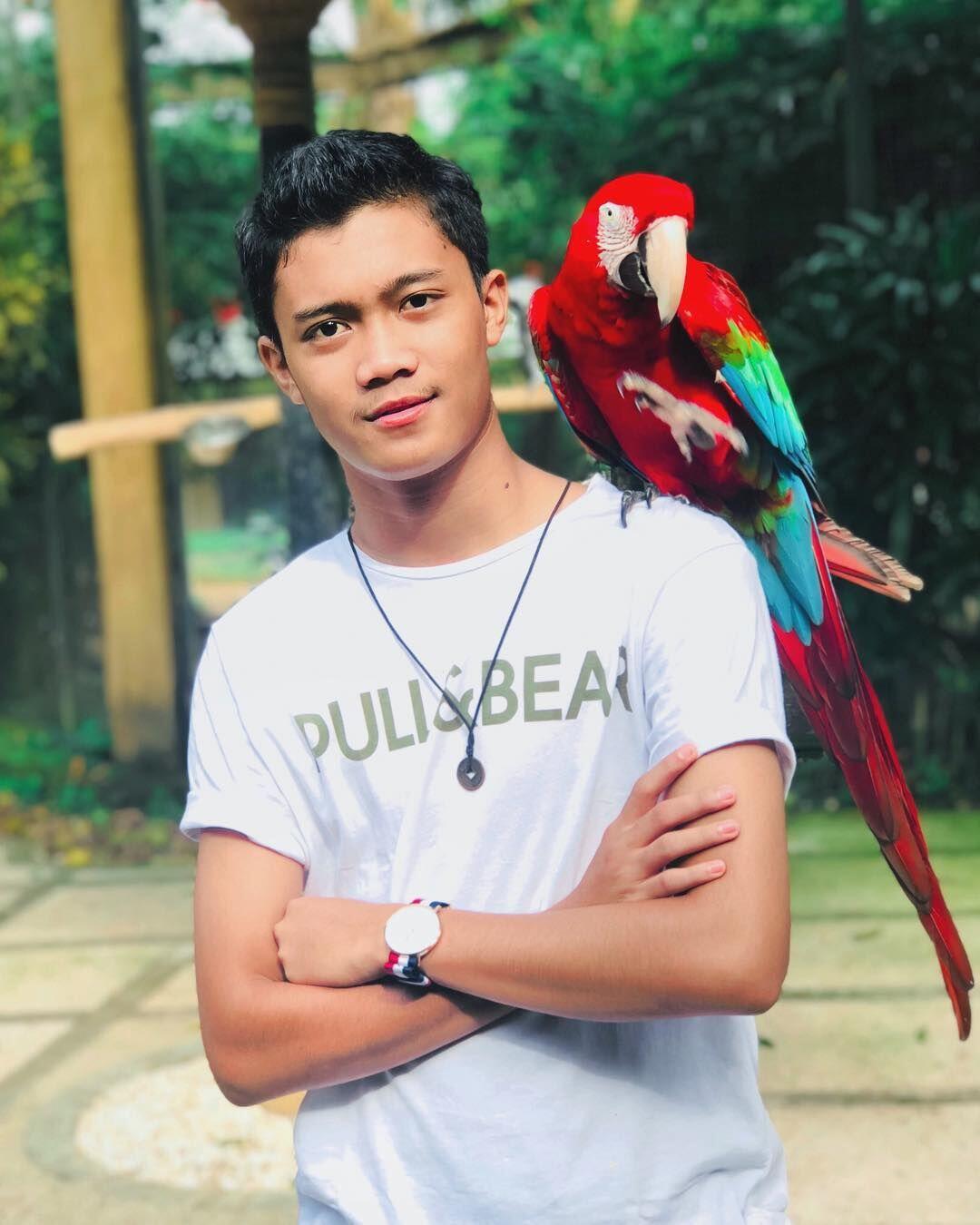 Bukan Hanya Bowo, 6 ‘Seleb’ Tik Tok Ini Miliki Banyak Pengikut Setia