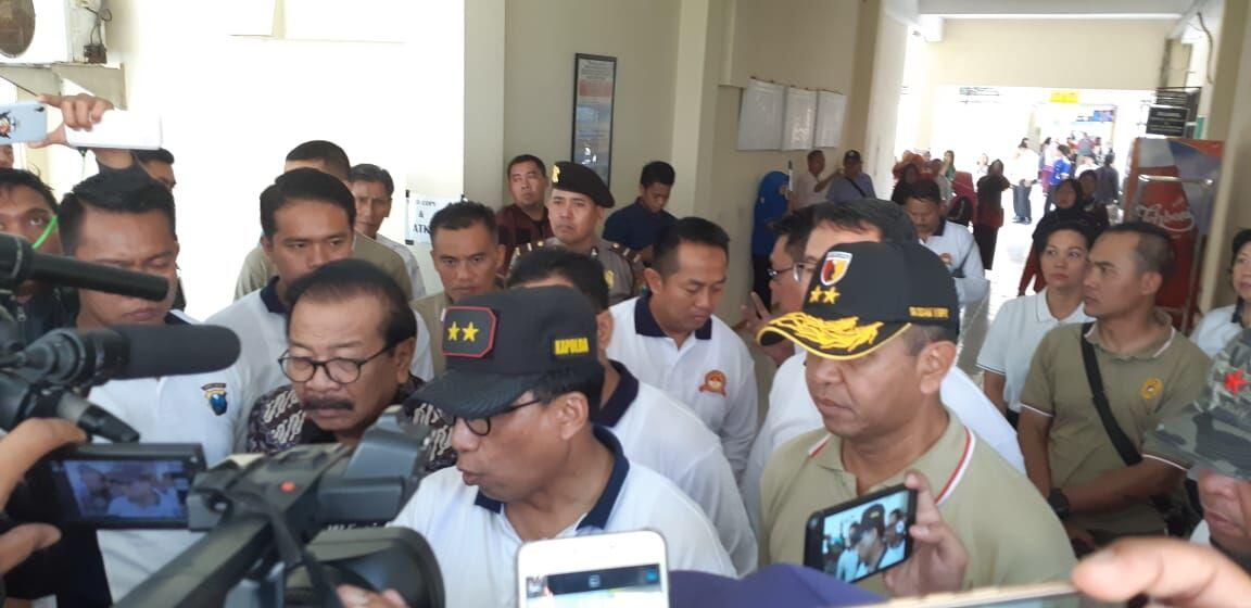 Dijenguk Pakde Karwo, Korban Bom Bangil Masih Sering Menangis