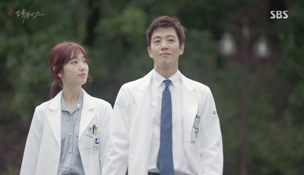 Gak Biasa, ini 5 Cara Aneh Pasangan Dalam Kdrama Jatuh Cinta
