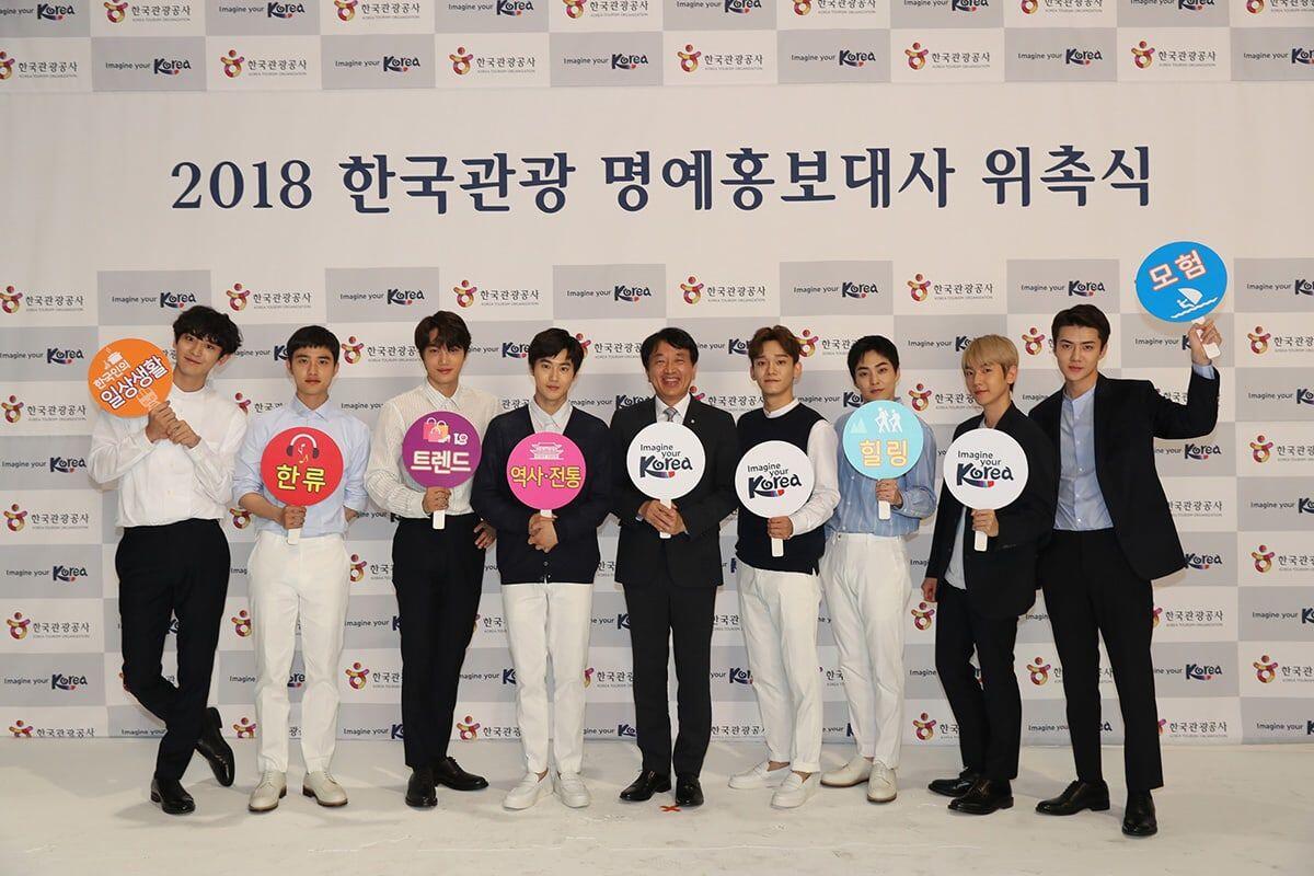 Meski Belum Comeback, EXO Tetap Bersinar dengan 7 Prestasi Ini
