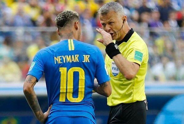 Pengusaha Supermarket Bakal Jadi Wasit Laga Swedia Vs Inggris